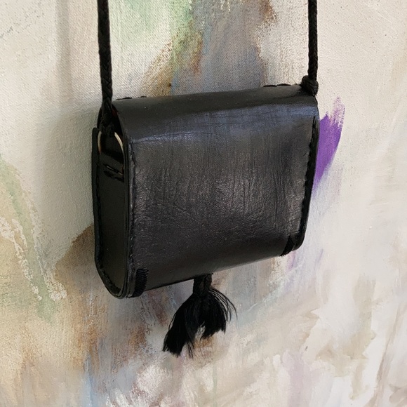 VINTAGE 5” x 5” crossbody bag hand made in Morocco leather, silk embroidered - Picture 13 of 16